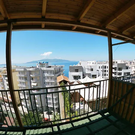 Honey Near Promenade Apartment Sarande